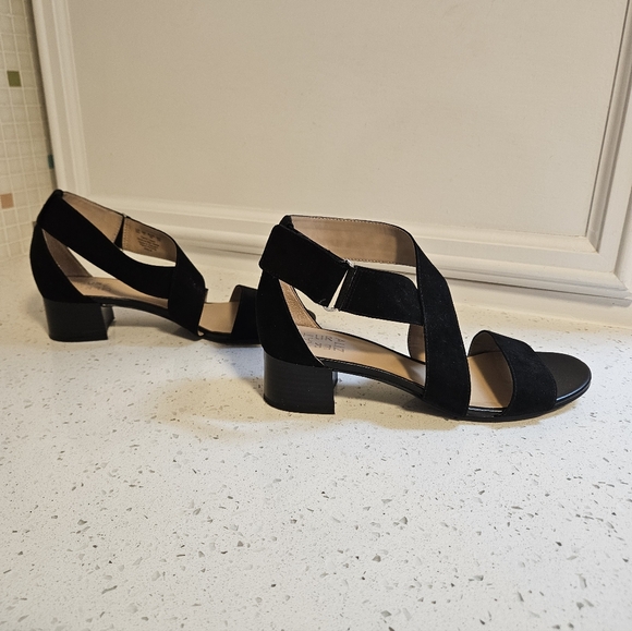 Womens 9 Naturalizer Block Heel Dress Sandal Adele - Picture 12 of 13